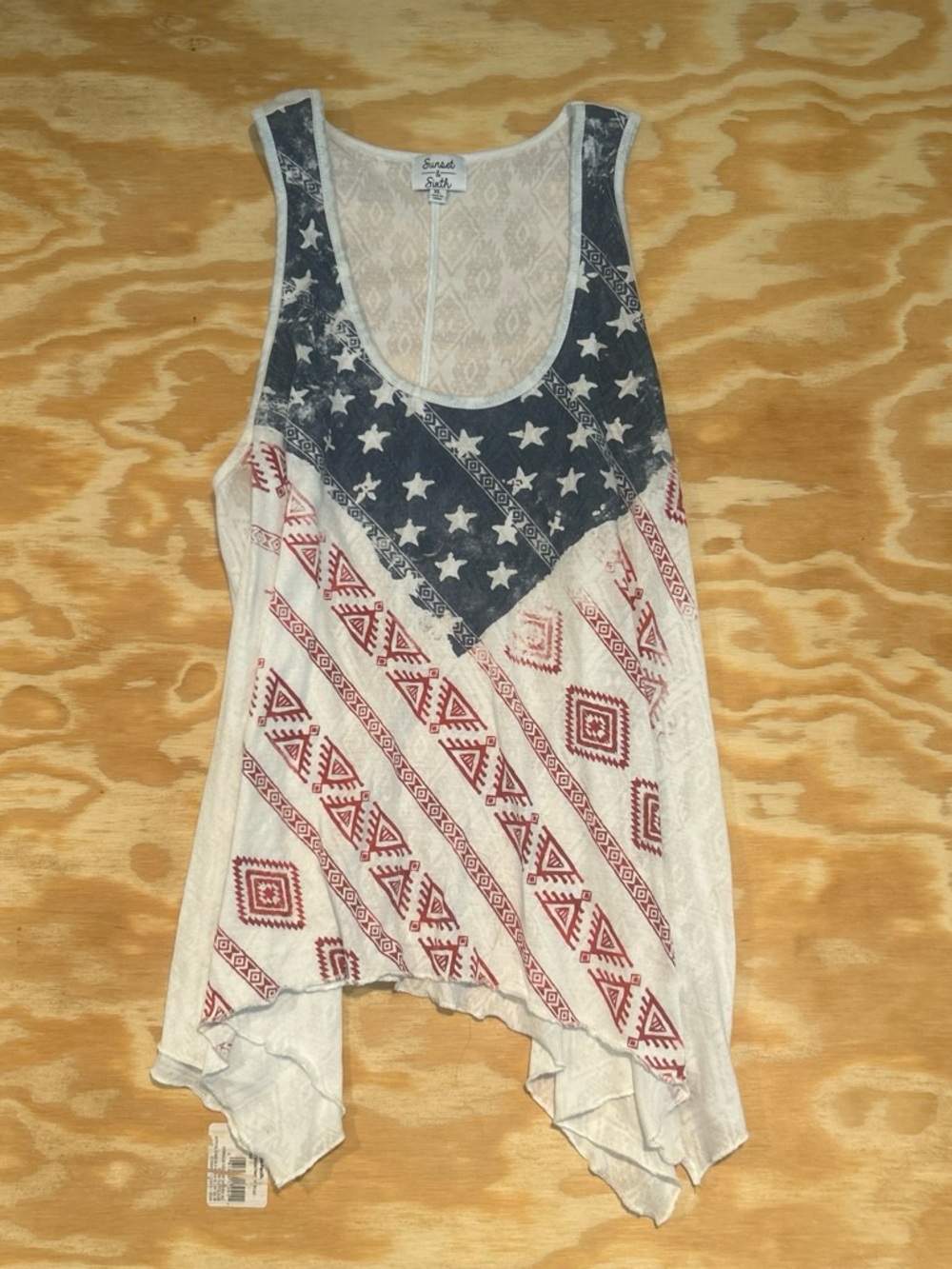 XL American Flag, Aztec Design, Handkerchief Hem